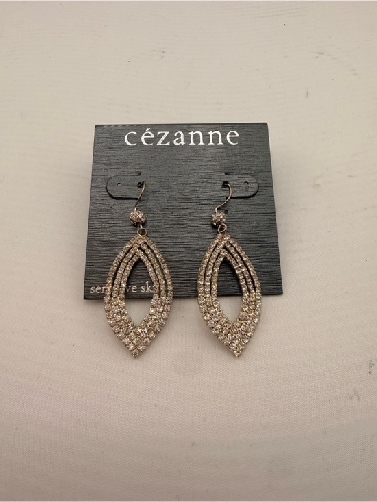 cezanne Jewelry - NWT Cezanne Crystal Teardrop Dangle Earrings
